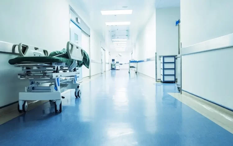 أنابيك تشغيل موظفين وموظفات استقبال ومساعدين في الخدمات الصحية لفائدة مصحة خاصة