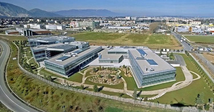 STMicroelectronics Bouskoura recrute
