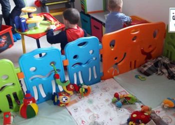 مطلوب 02 مربيات أطفال بالباك أو النيفو باك للعمل براتب 4000 أو 5000 درهم حسب التجربة