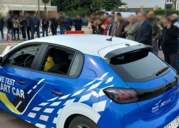 نارسا تقدم السيارة الذكية المتعلقة برقمنة الامتحان التطبيقي لنيل رخصة السياقة