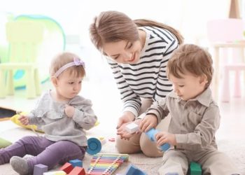 براتب 9500 درهم.. الأنابيك تشغيل جليسة الأطفال بمدينة مراكش بعقد عمل دائم CDI