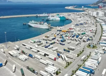 ميناء طنجة المتوسط توظيف 140 منصب بشهادة البكالوريا براتب 4000 درهم