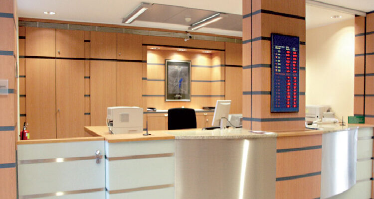 الأنابيك: مطلوب تشغيل 20 موظف بنك مبتدئ بعدة مدن