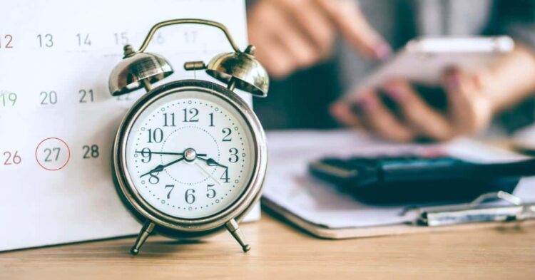 توقيت العمل في رمضان 2024 بالإدارات العمومية