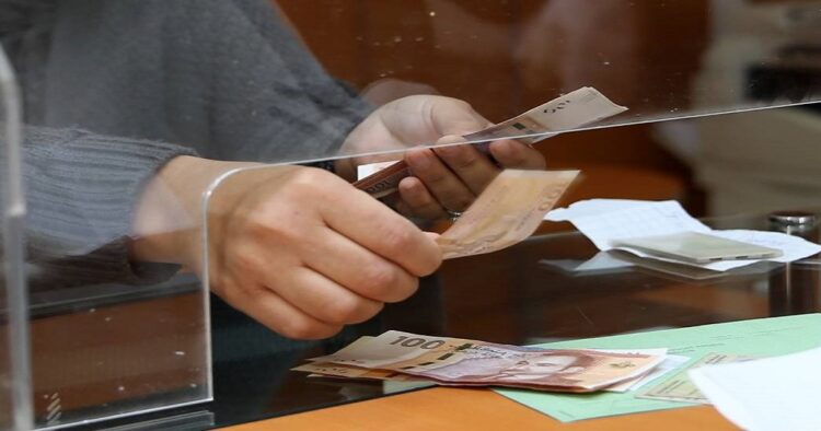 اسباب توقف الدعم الاجتماعي المباشر لبعض الأسر