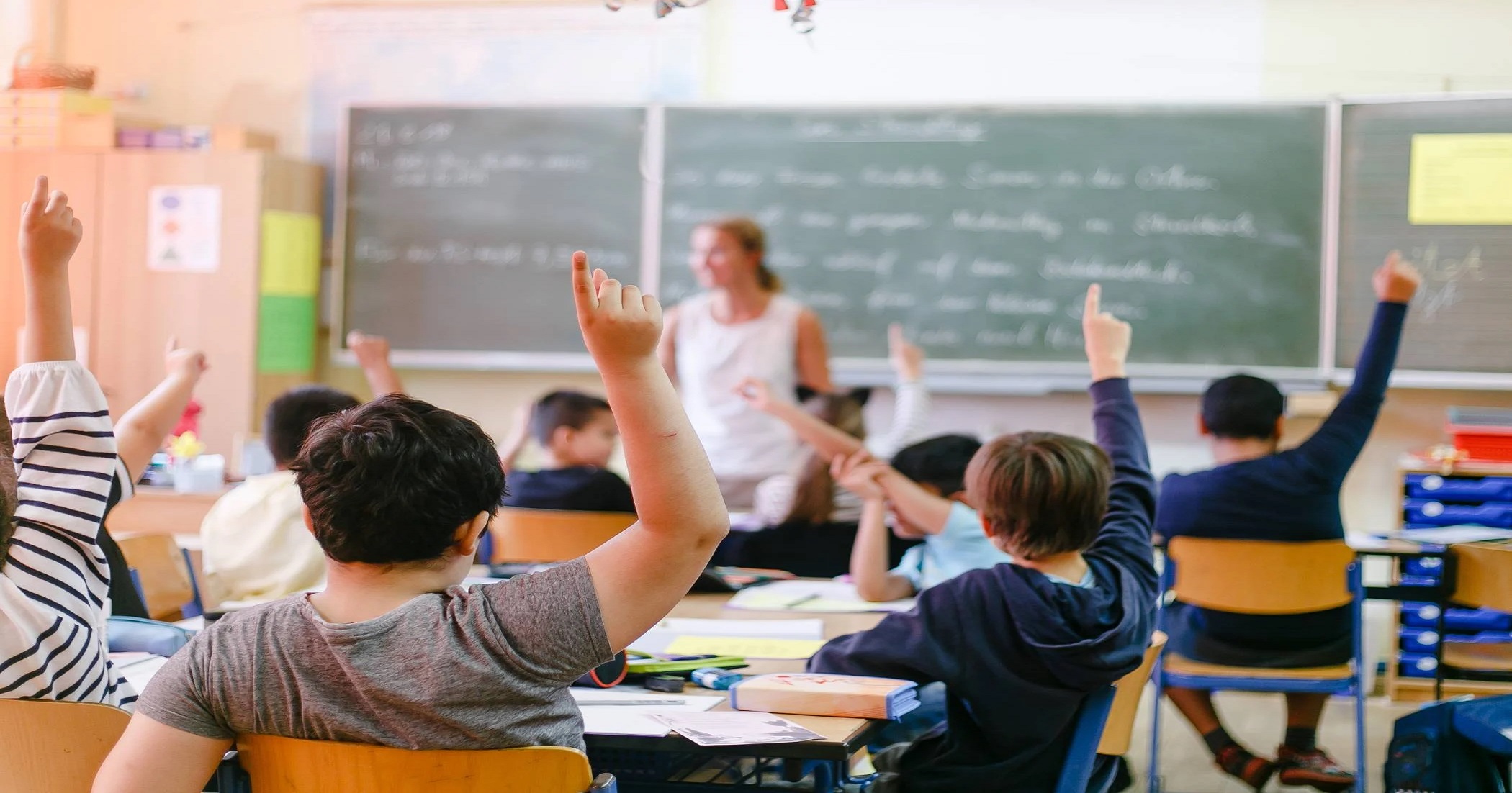 توظيف أساتذة لتدريس العربية في فرنسا 2025 الترشيح عبر منصة Voscours توظيف أساتذة لتدريس العربية في فرنسا 2025 الترشيح عبر منصة Voscours