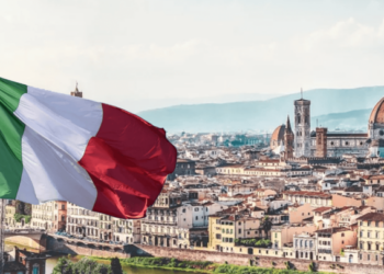 العمل في إيطاليا فرصة تطوعية 2025